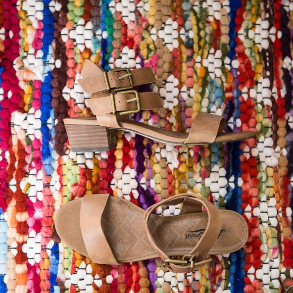 Lucky Brand Shoes - Lucky Brand Brown Double Buckle Strappy Sandals